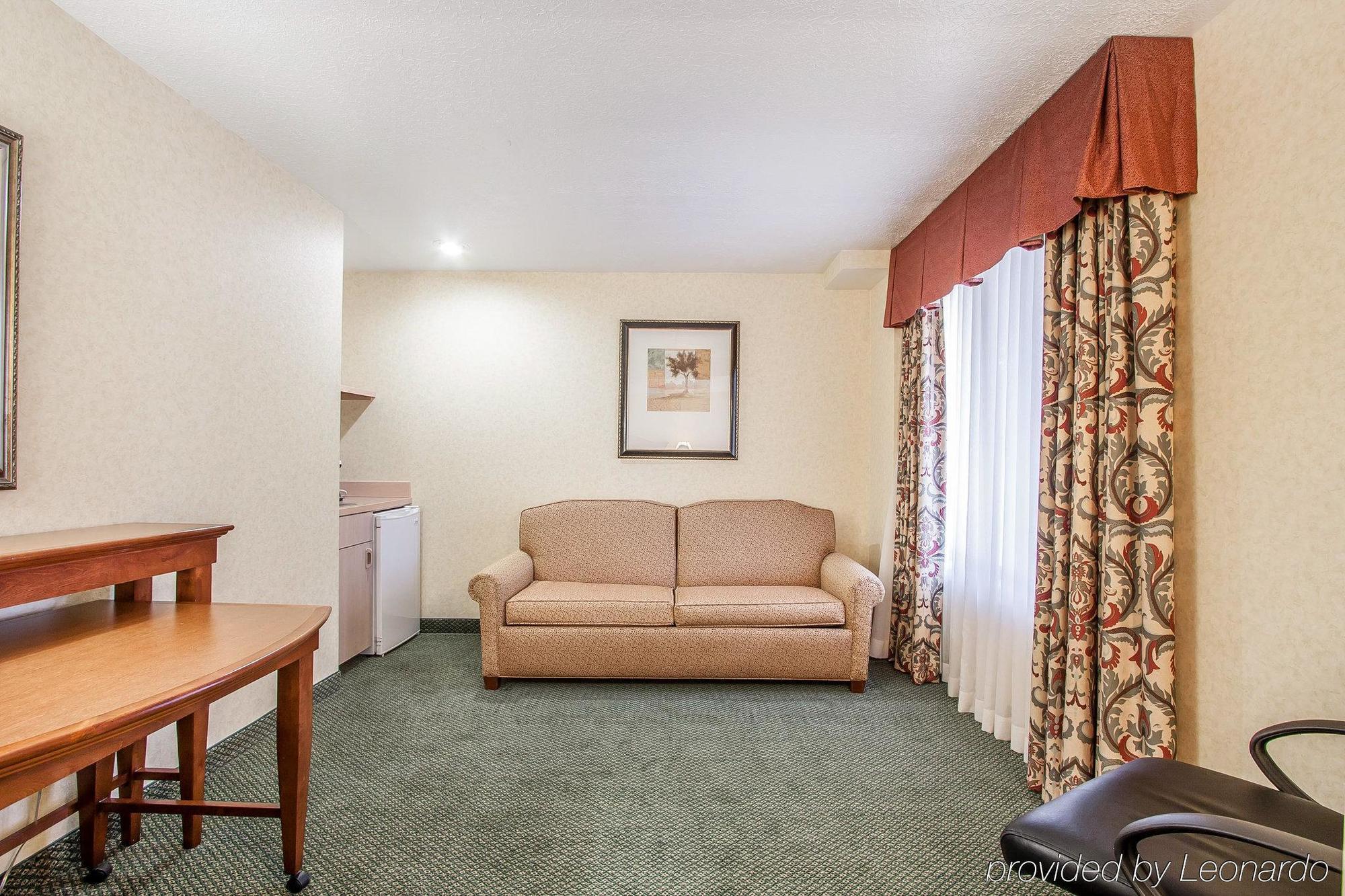 Comfort Inn Conference Center Hillsboro Esterno foto